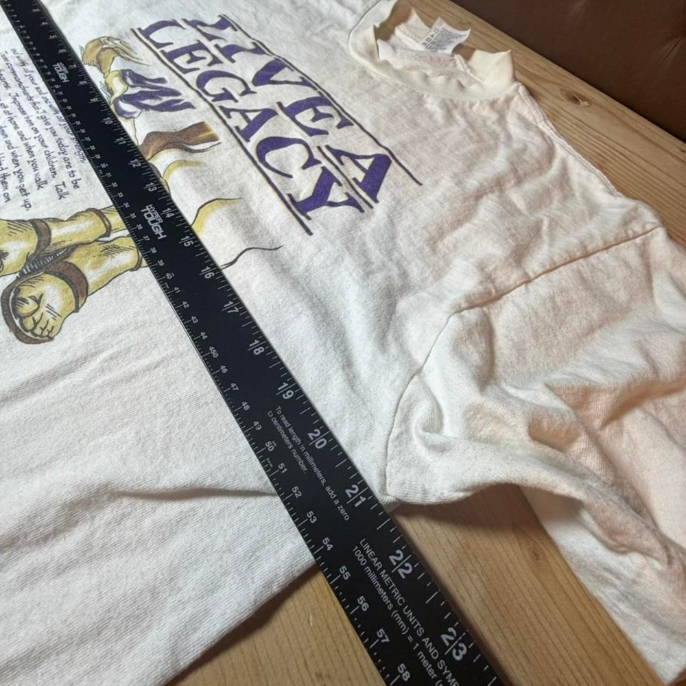 Vintage 1998 Jesus Tee "Live A Legacy / Hear O Israel" tee - Picture 4 of 6